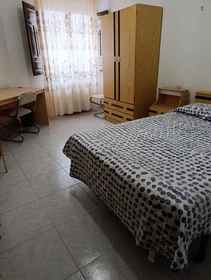 Cheap private room in Salamanca