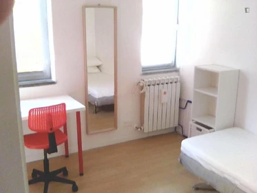 Room for rent with double bed L'aquila
