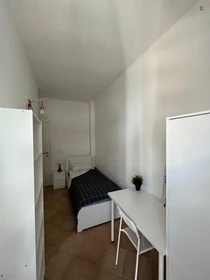 Alquiler de habitación en piso compartido en Bari