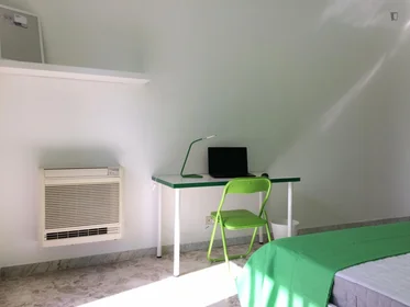 Prywatny pokój Viale Ennio, obraz 2 11