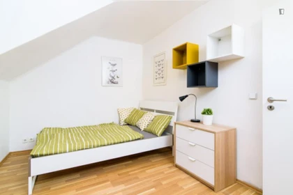 Pokój do wynajęcia z podwójnym łóżkiem w Praga