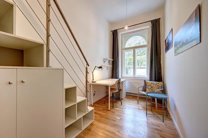 Alquiler de habitación en piso compartido en Praha