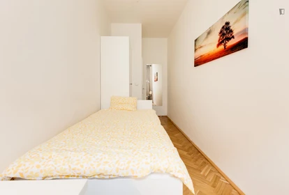 Room for rent in a shared flat in Praha