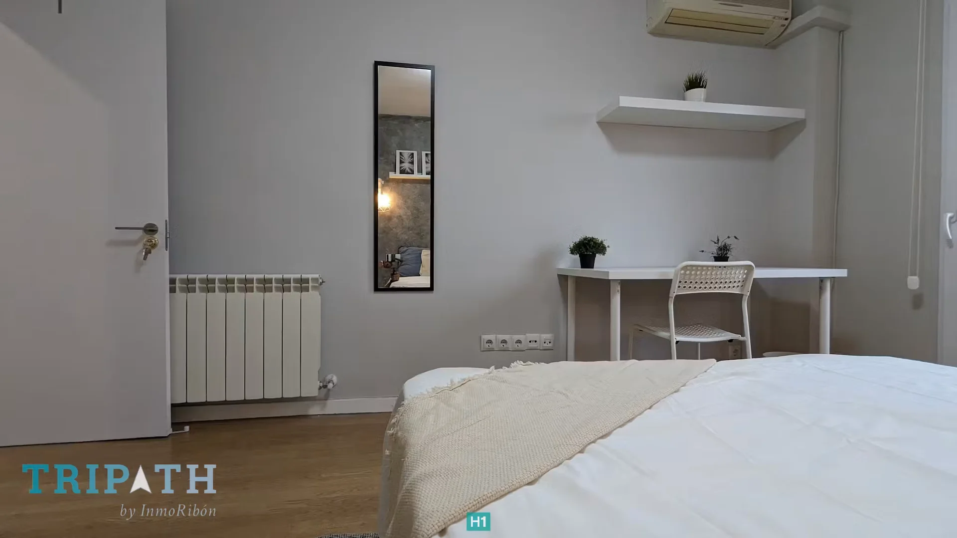 Quarto de estudante económico com localização conveniente em 