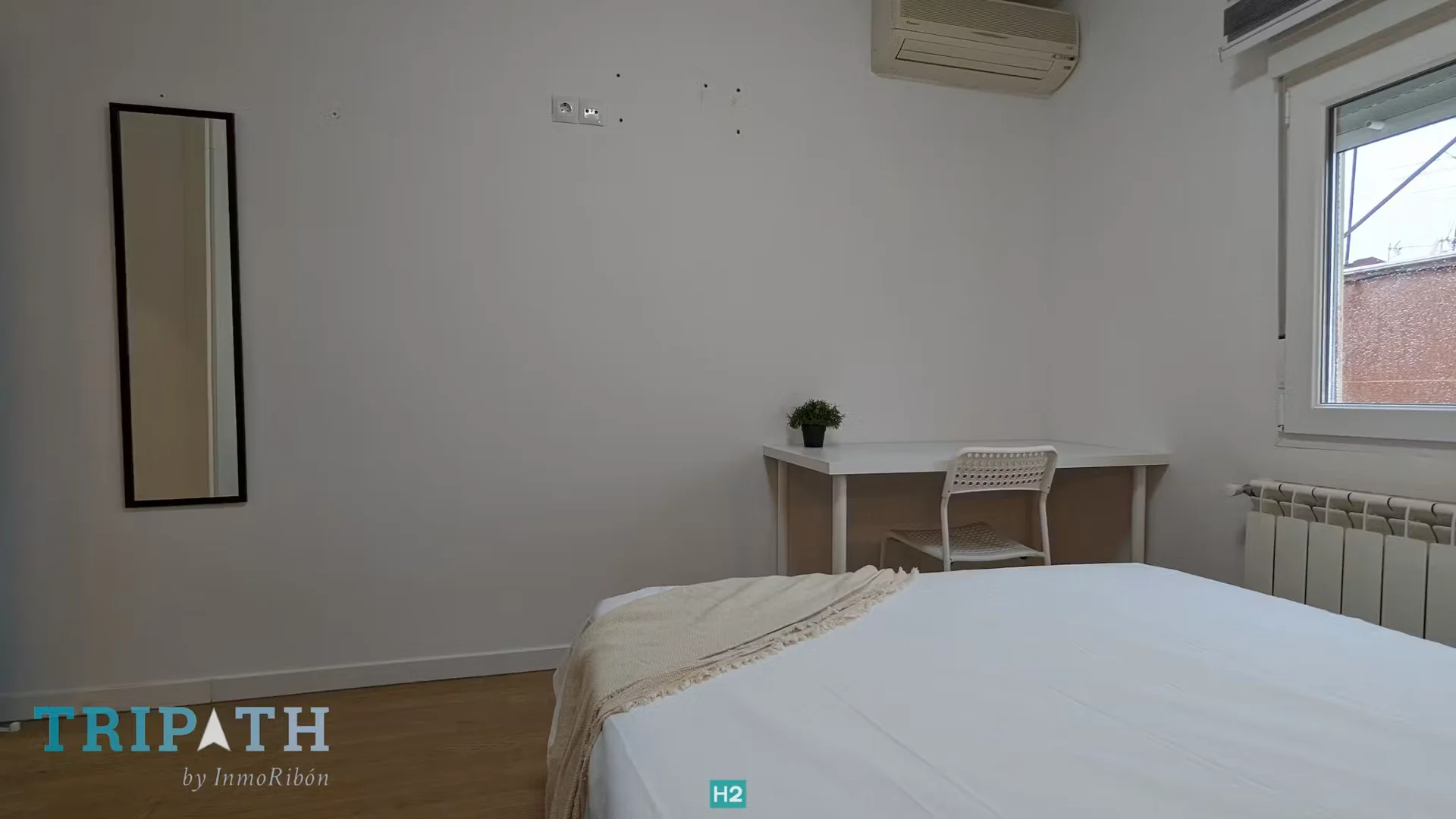 Quarto de estudante económico com localização conveniente em 