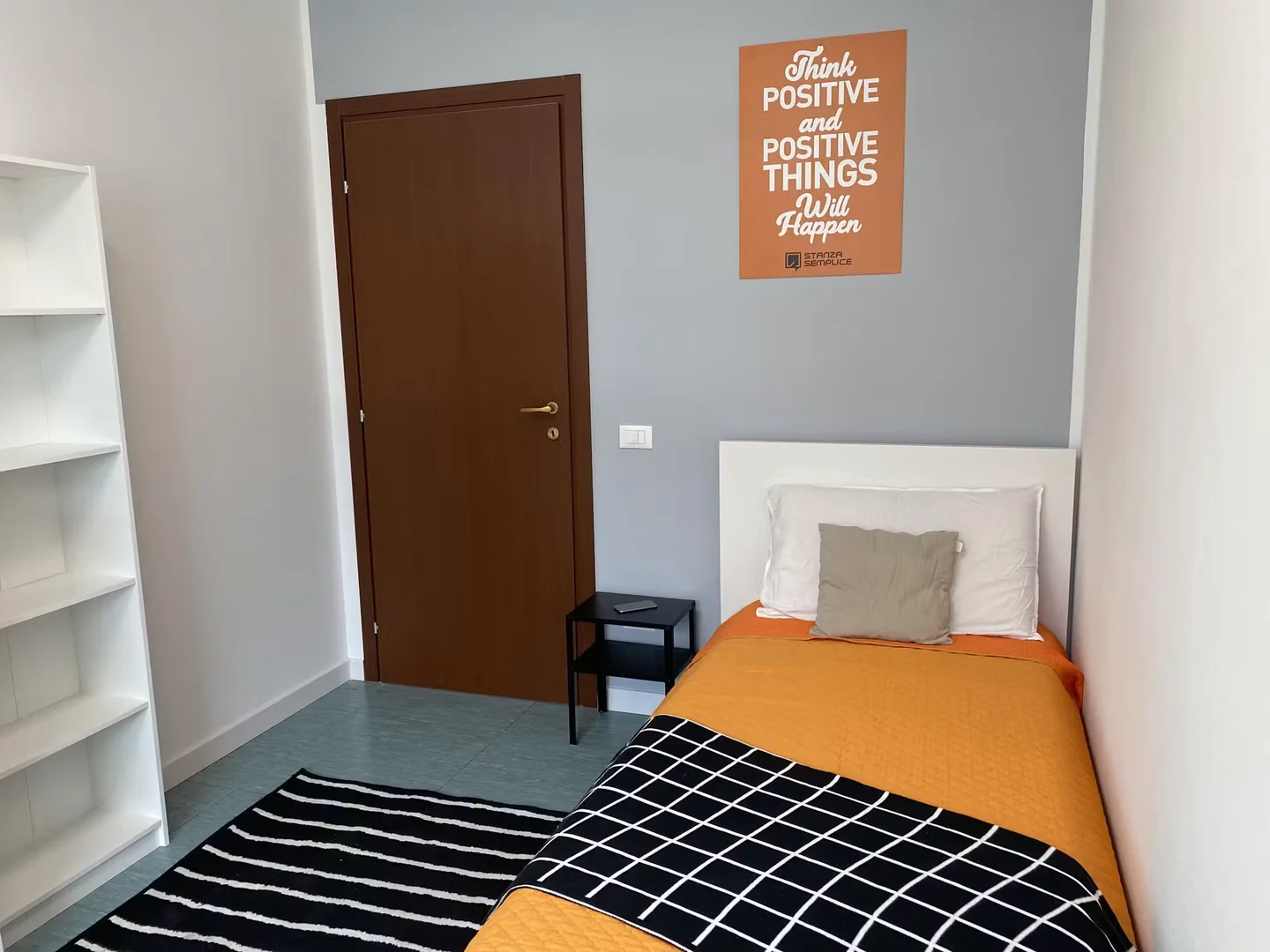 Habitación estudiantil económica cerca del campus en 