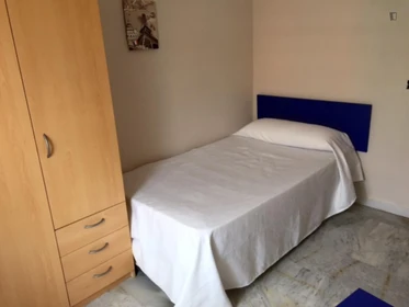Cheap private room in Cordoba