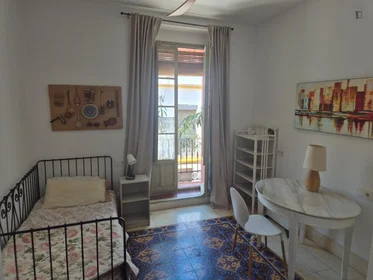 Habitación privada en Calle Romero Barros, imagen 13 de 27