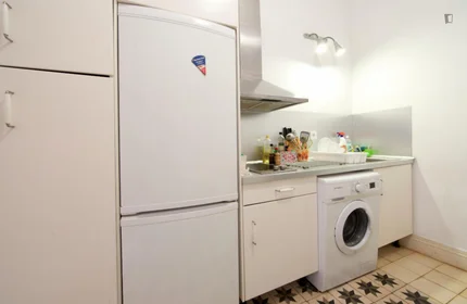 Habitación privada en Calle Romero Barros, imagen 16 de 27