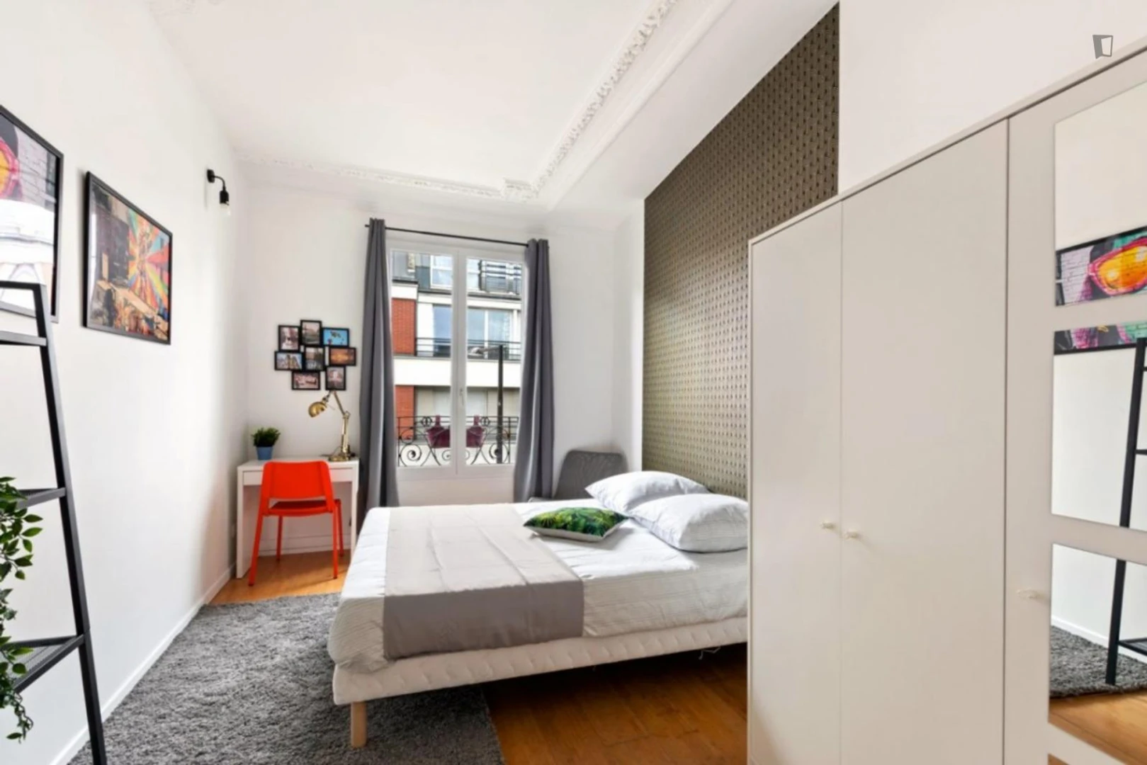 Renting rooms by the month in Ivry-sur-seine