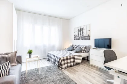 Habitación privada en Via Giosuè Carducci, imagen 5 de 14