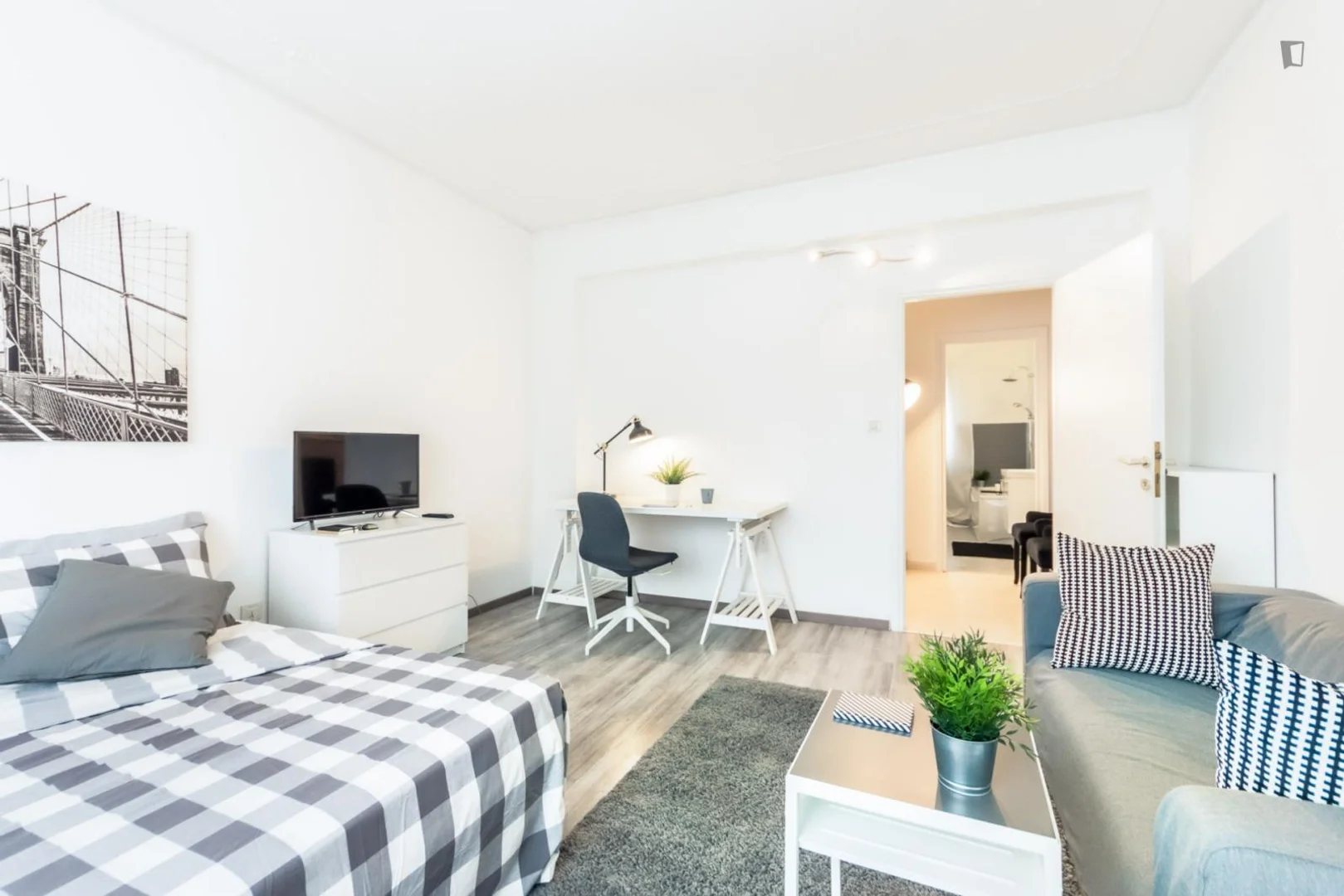 Habitación estudiantil económica con ubicación conveniente en 