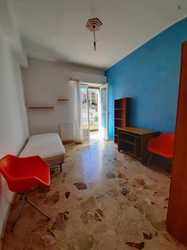 Bright private room in Reggio Calabria