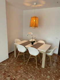 Bright private room in Malaga