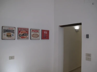 Chambre privée à Via Emerico Amari, image 10 de 15