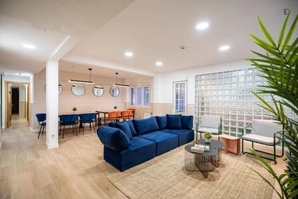Quarto privado em C. de Bravo Murillo, imagem 14 de 61