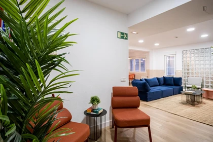 Quarto privado em C. de Bravo Murillo, imagem 19 de 61
