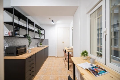 Quarto privado em C. de Bravo Murillo, imagem 24 de 61