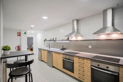 Quarto privado em C. de Bravo Murillo, imagem 37 de 61