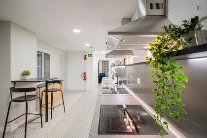 Quarto privado em C. de Bravo Murillo, imagem 38 de 61