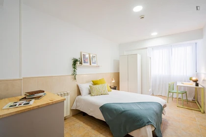 Quarto privado em C. de Bravo Murillo, imagem 5 de 61