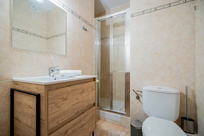 Quarto privado em C. de Bravo Murillo, imagem 44 de 61