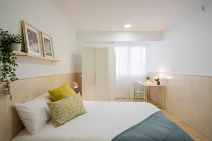 Quarto privado em C. de Bravo Murillo, imagem 6 de 61