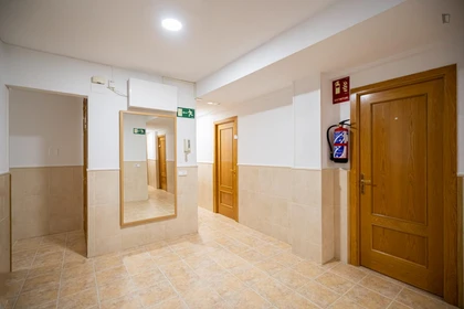 Quarto privado em C. de Bravo Murillo, imagem 57 de 61