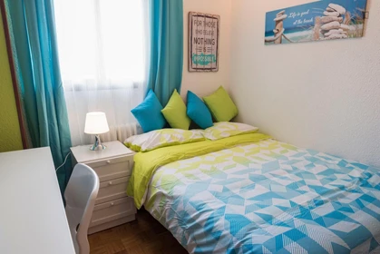 Renting rooms by the month in Alcala-de-henares