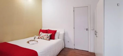 Madrid de çift kişilik yataklı kiralık oda