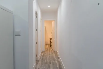 Quarto privado em Avenida Ciudad de Barcelona, imagem 22 de 22