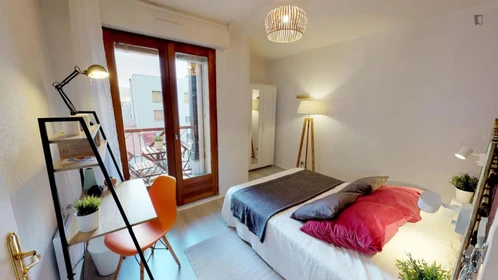 Helles Privatzimmer in Toulouse