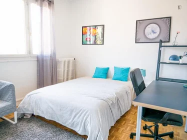 Quarto privado em Rue Lafon, imagem 1 de 49