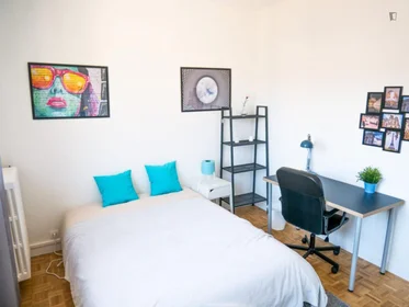 Quarto privado em Rue Lafon, imagem 2 de 49
