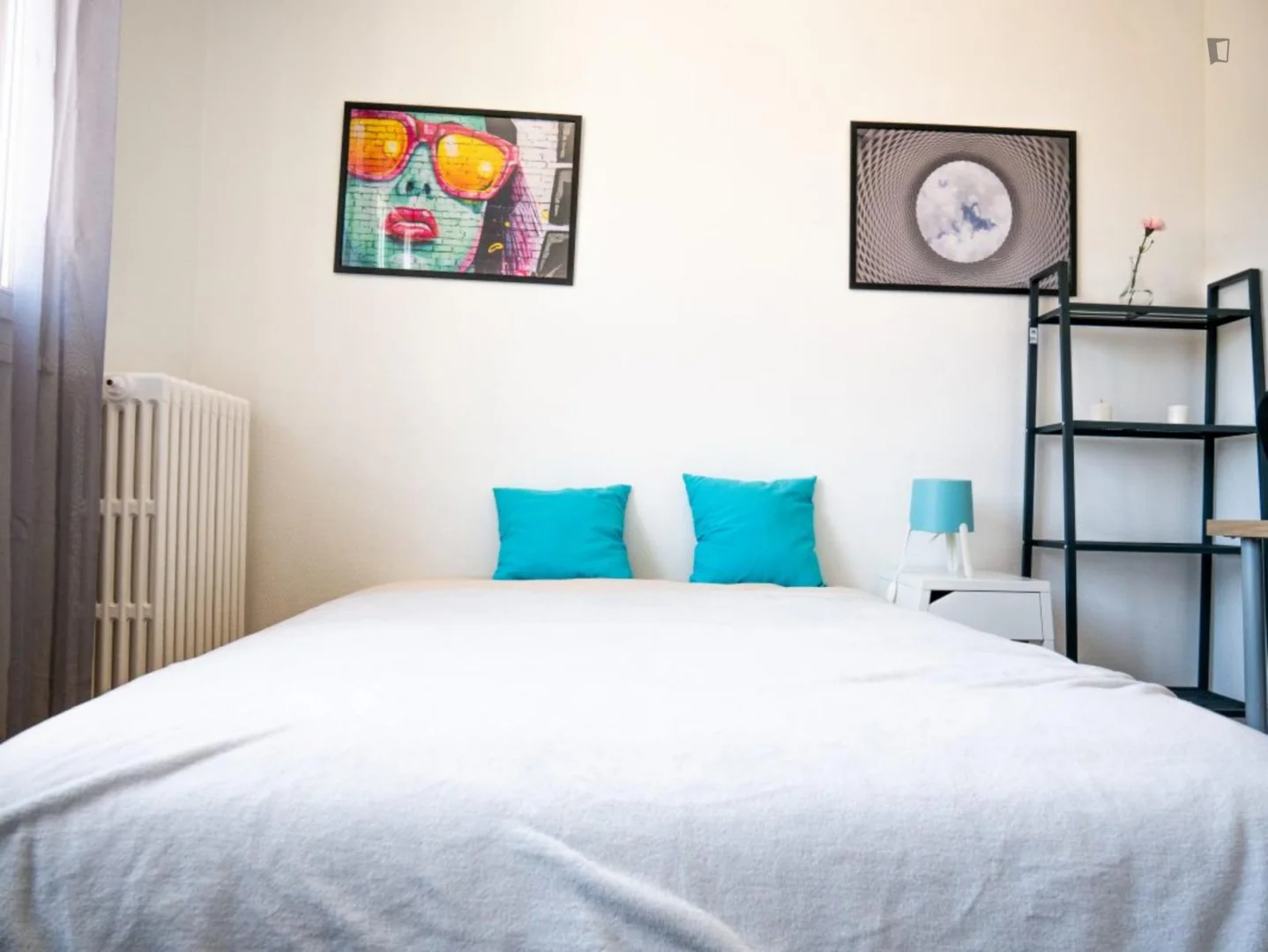 Quarto acolhedor para estudantes disponível em 
