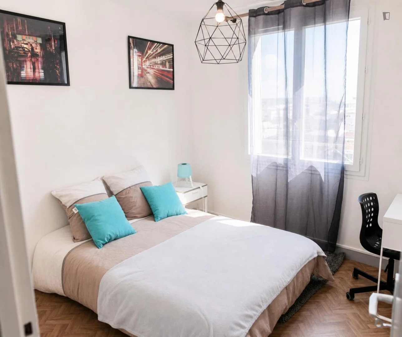Studentenfreundliches Zimmer in mit modernen Annehmlichkeiten