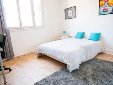 Quarto privado em Rue Lafon, imagem 3 de 49