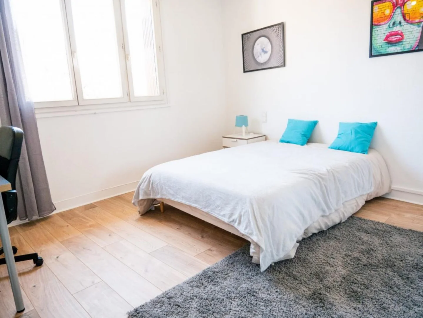 Quarto acolhedor para estudantes disponível em 