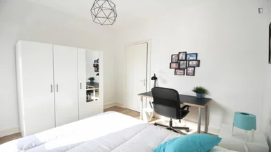 Quarto privado em Rue Lafon, imagem 2 de 49