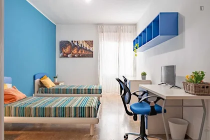 Stanza privata in Viale Enrico Martini, immagine 1 di 10