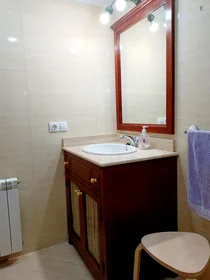 Quarto privado em Calle Granados, imagem 19 de 19