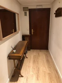 Private room at Calle Llano Ponte, image 17 of 19