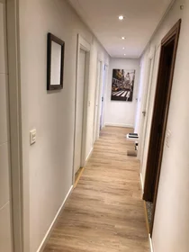 Private room at Calle Llano Ponte, image 19 of 19