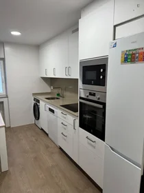 Private room at Calle Llano Ponte, image 6 of 19