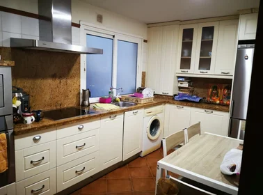 Quarto privado em Calle Granados, imagem 10 de 15