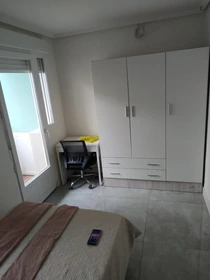 Chambre à louer dans un appartement en colocation à Oviedo