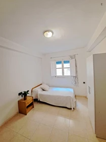 Zimmer mit Doppelbett zu vermieten Alicante-alacant