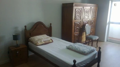 Room for rent with double bed Braga