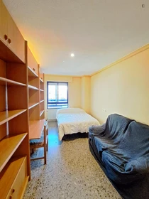 Bright private room in Albacete