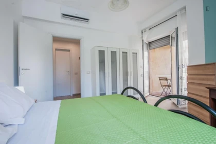 Appartamento con 2 camere da letto a Catania
